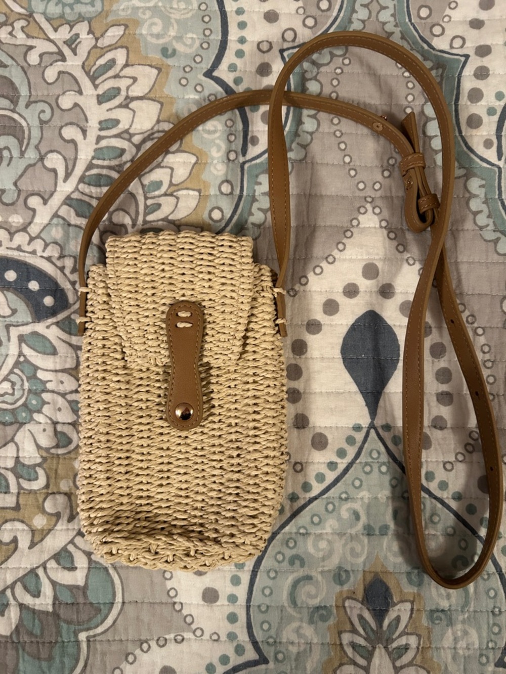 aerie Natural Woven Crossbody with Tan Trim